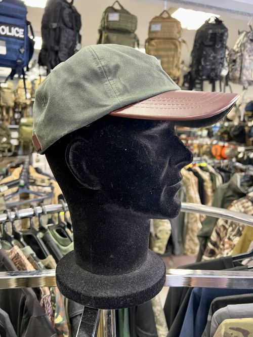 Hunting Baseball cap with hard visor made of genuine leather